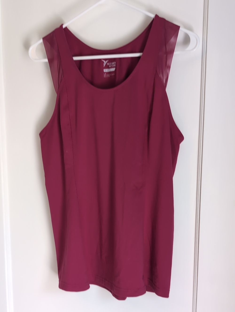 Athleta Deep Berry Scoop Neck Tank